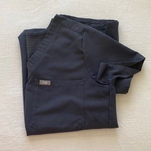 Figs charcoal xs one pocket scrub top